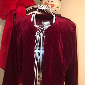 Susan Graver wine quilted velour jacket like New sz M
